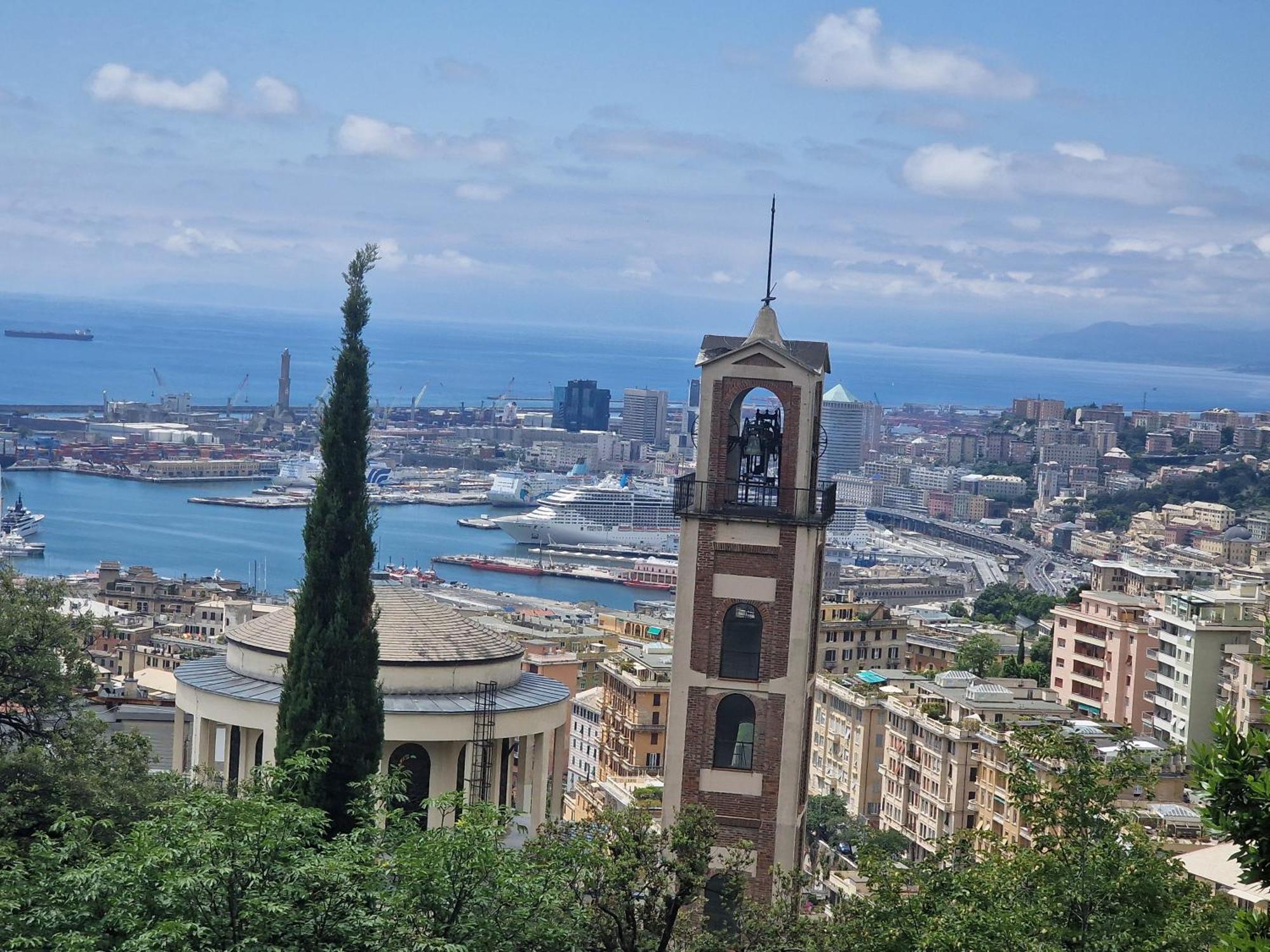 La Perla Bianca * Genoa